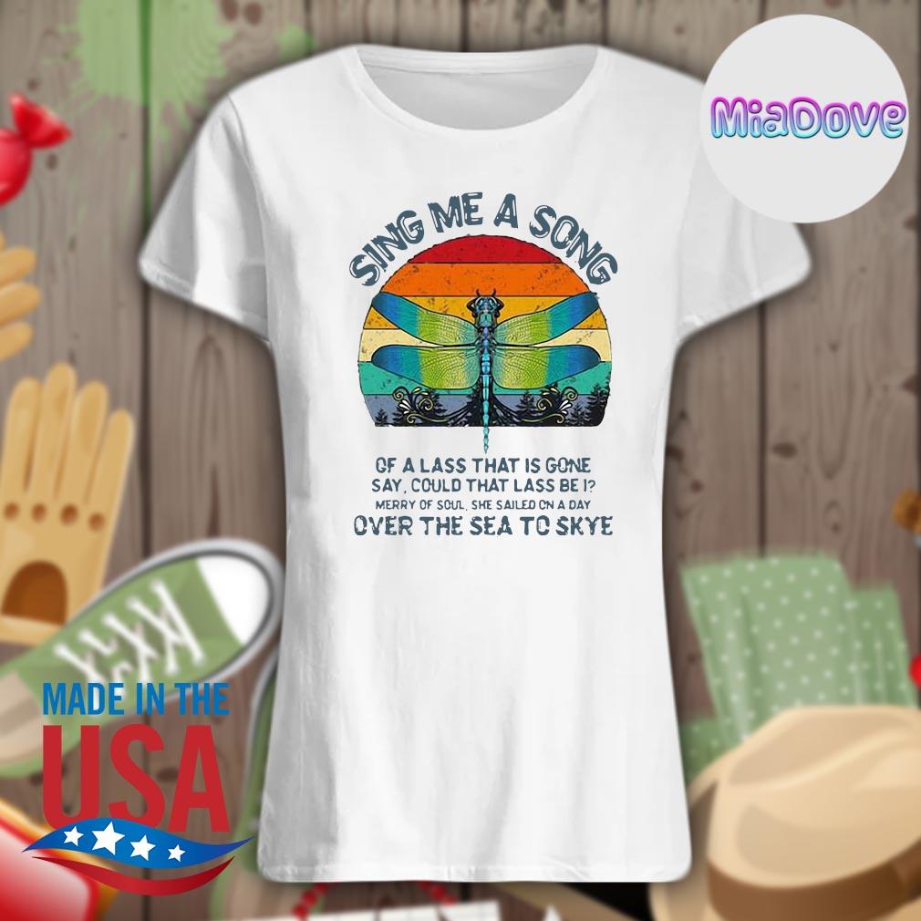 Sing me a song of a lass that is gone over the sea to skye Vintage s Ladies t-shirt